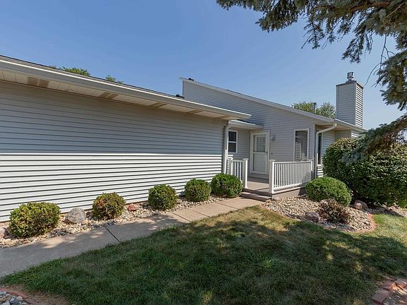 3rd image of 2985 Red Wing Ct