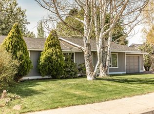 2322 SW Evergreen Ave, Redmond, OR 97756