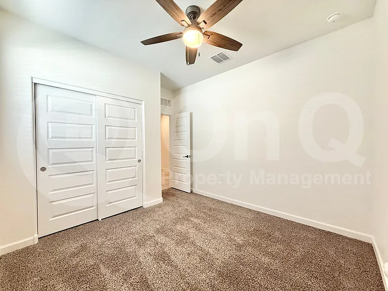 3246 W Sable Ave — Photo 12