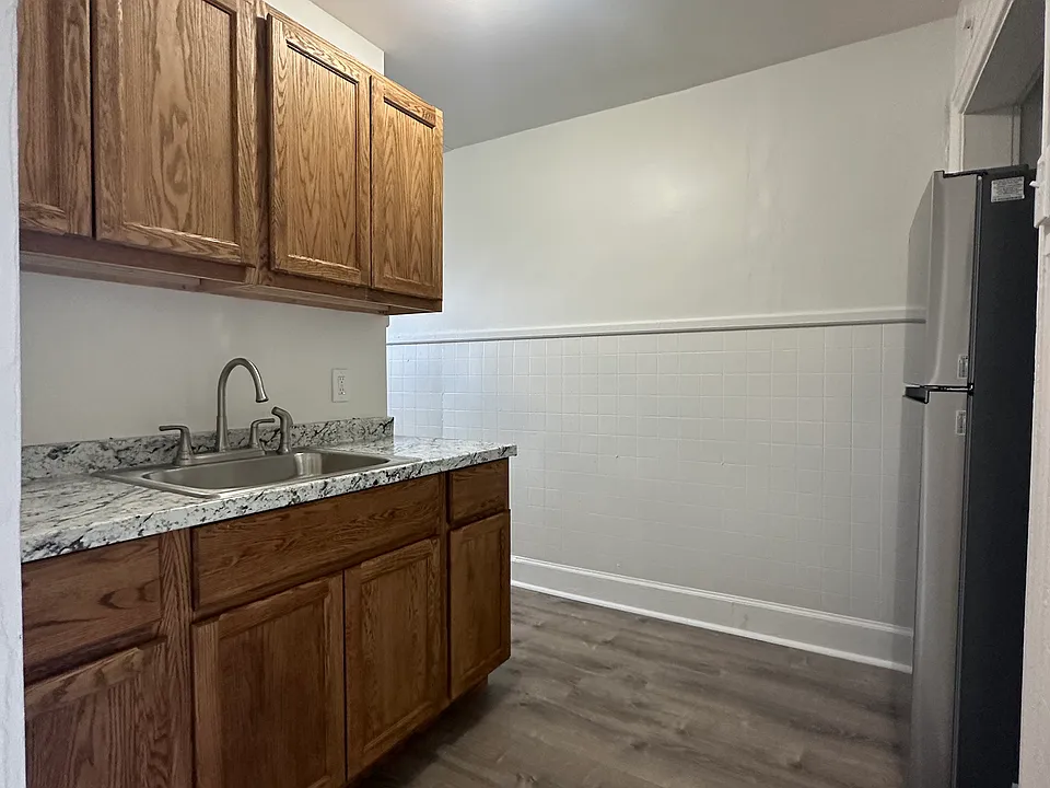 50 Common St #3
