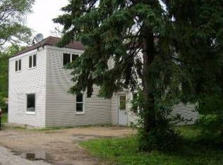 1N570 Macqueen Dr, West Chicago, IL 60185