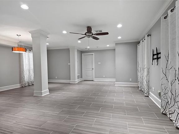 3rd image of 2521 Metairie Lawn Dr #114