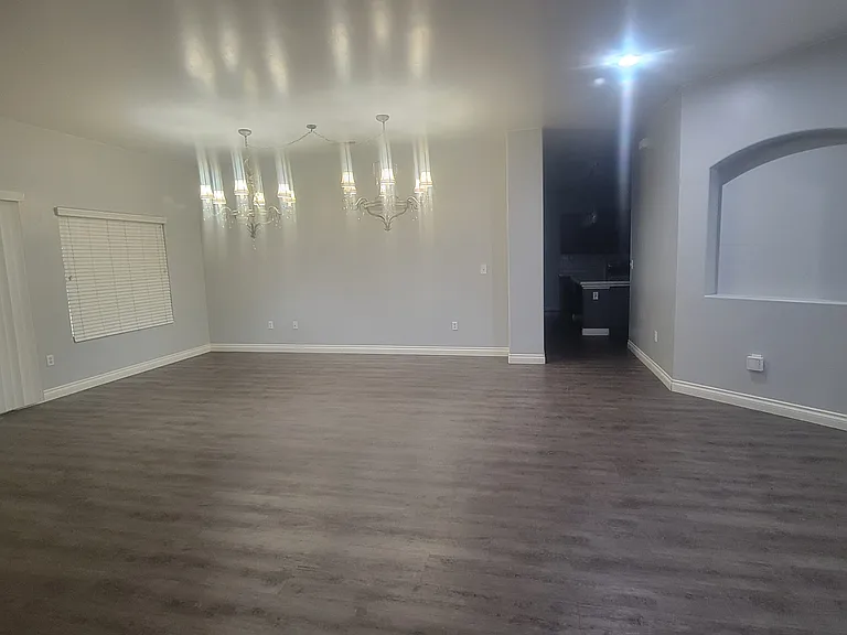10919 Golden Valley Dr — Photo 5