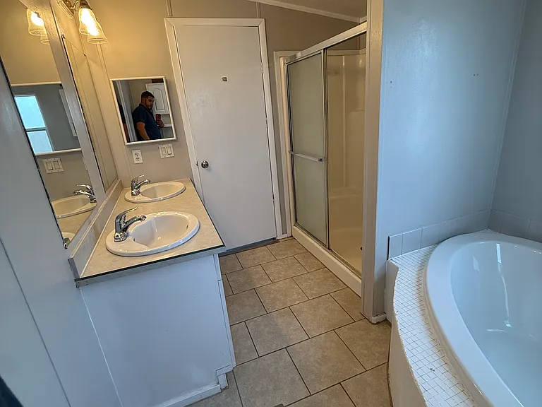 3107 E Lakeland Dr — Photo 8