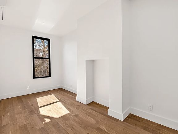 5th image of 1194 Greene Ave #2A