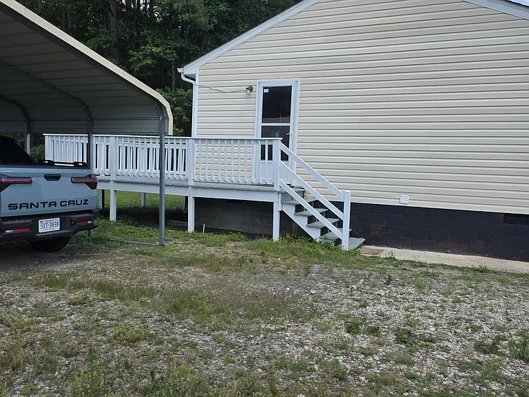 324 Middle St #HOME — Photo 2