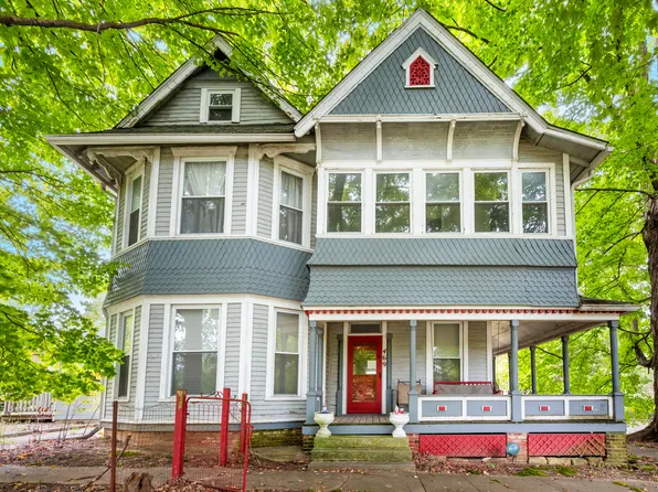 469 E Main St, Bloomfield, IN 47424