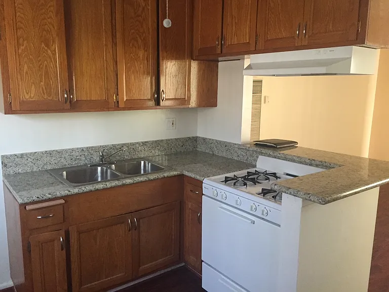 1454 W 179th St #3 — Photo 8