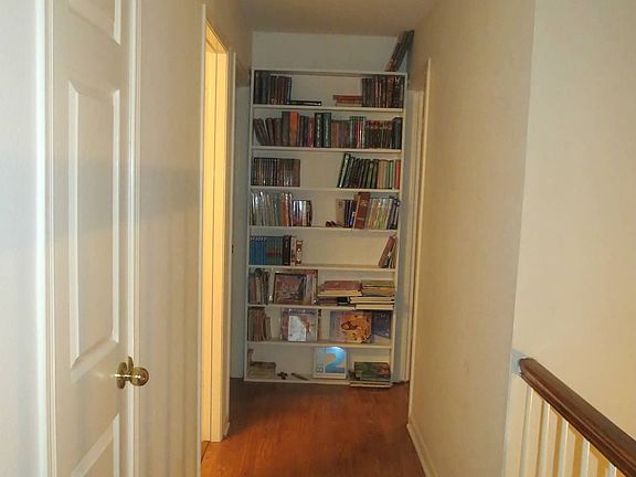 Floor to ceiling built-in bo