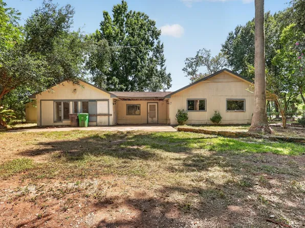 13917 Ambrose St, Houston, TX 77045