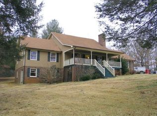 7039 Markwood Rd, Earlysville, VA 22936