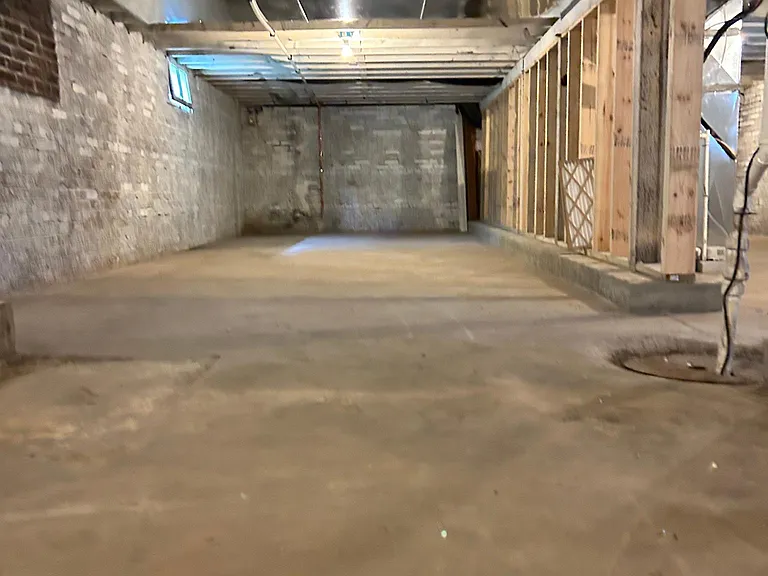 1700 S College St #0 — Photo 13