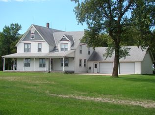 9751 3rd St NE, Sutton, ND 58484