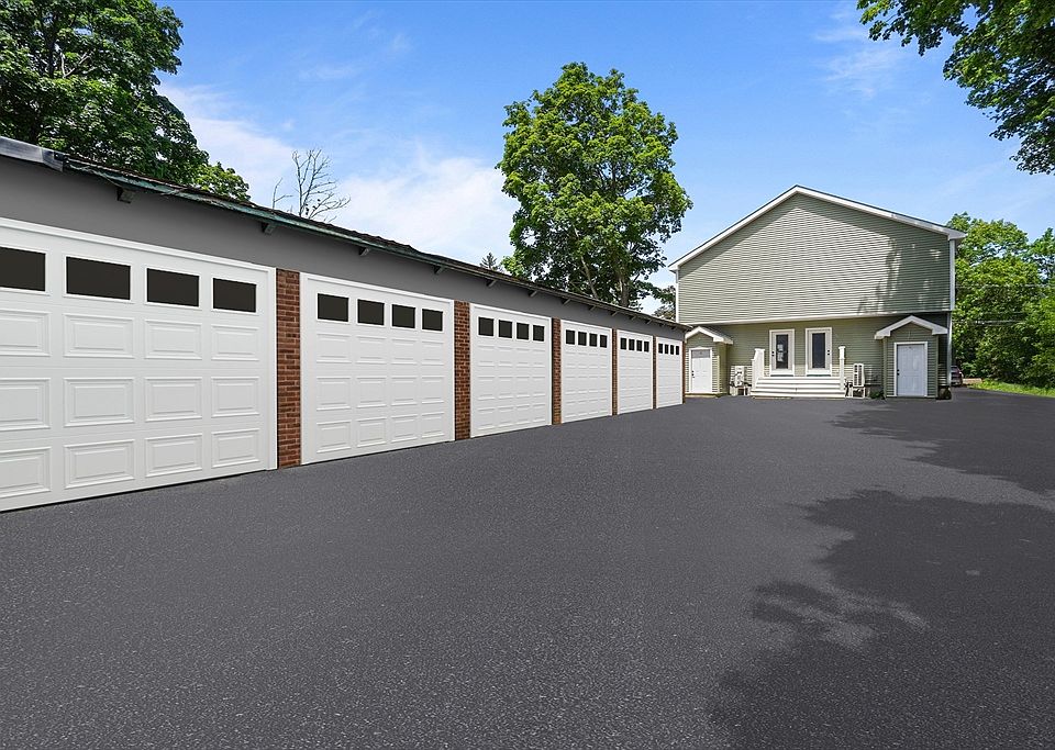 2nd image of 31 Peck St #1