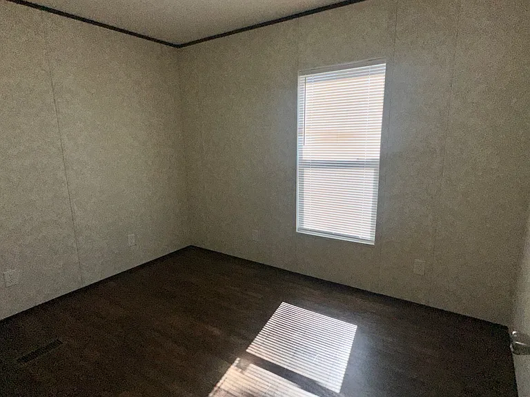 508 Blakley Dr — Photo 12