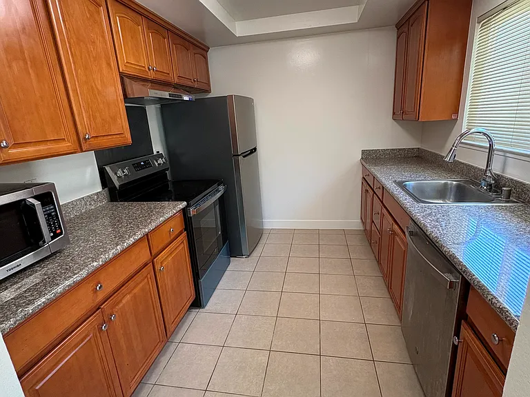 367 Auburn Way #1 — Photo 10