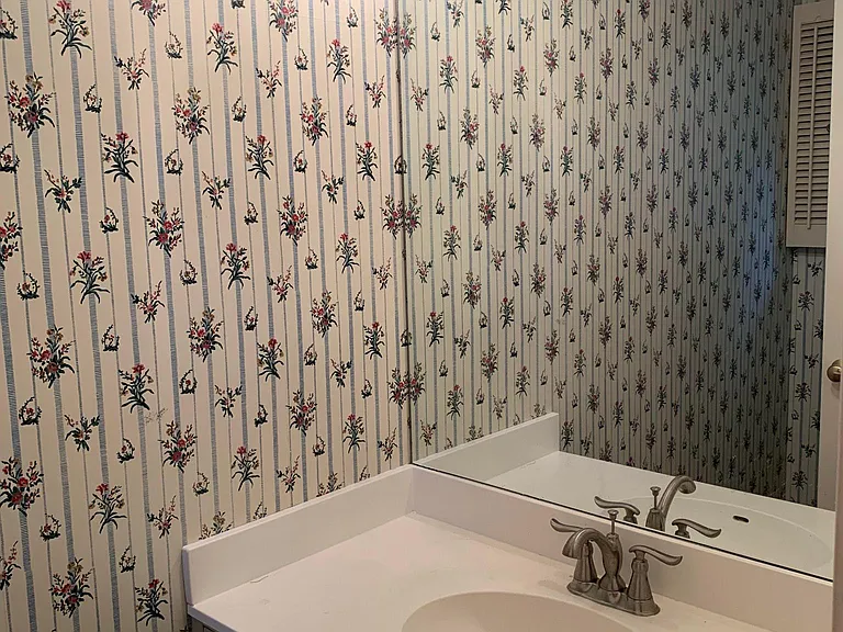 208 Tanglewood Dr — Photo 44