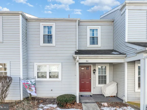 611 Cambridge Ct #U-0075, Palmyra, PA 17078