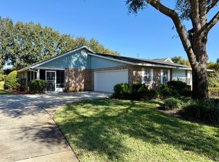 2410 S Glen Eagles Dr, Deland, FL 32724