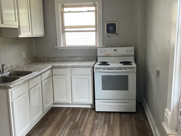 56 Maple St #56 — Photo 2