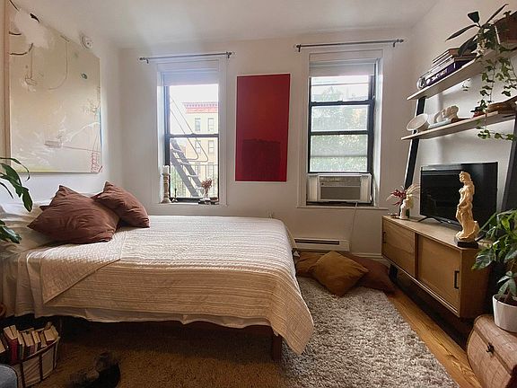 2nd image of 802 9th Ave #3