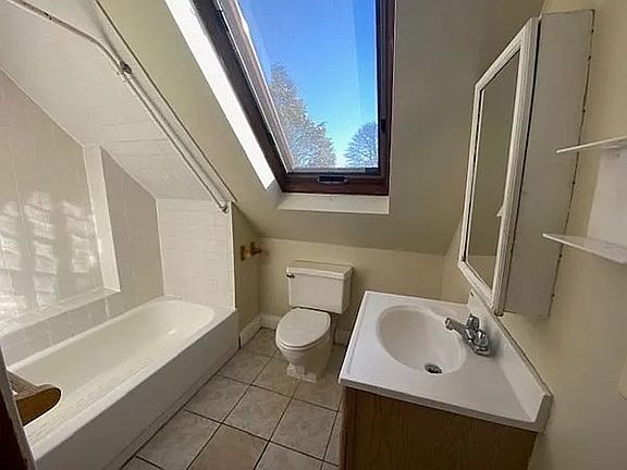 5th image of 44 Summer St #3