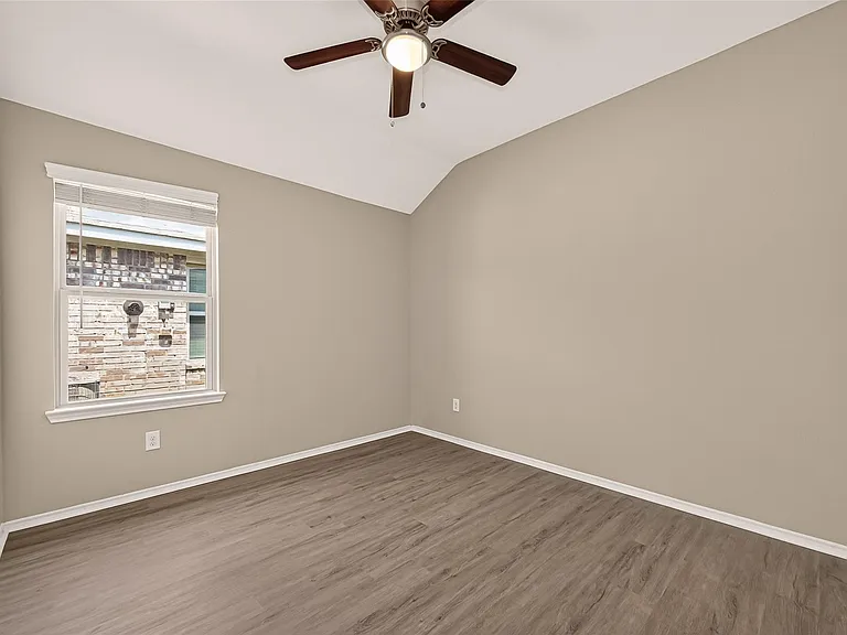 18361 Timbermill Ln — Photo 22
