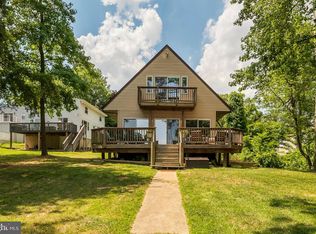 7867 Leymar Rd, Glen Burnie, MD 21060