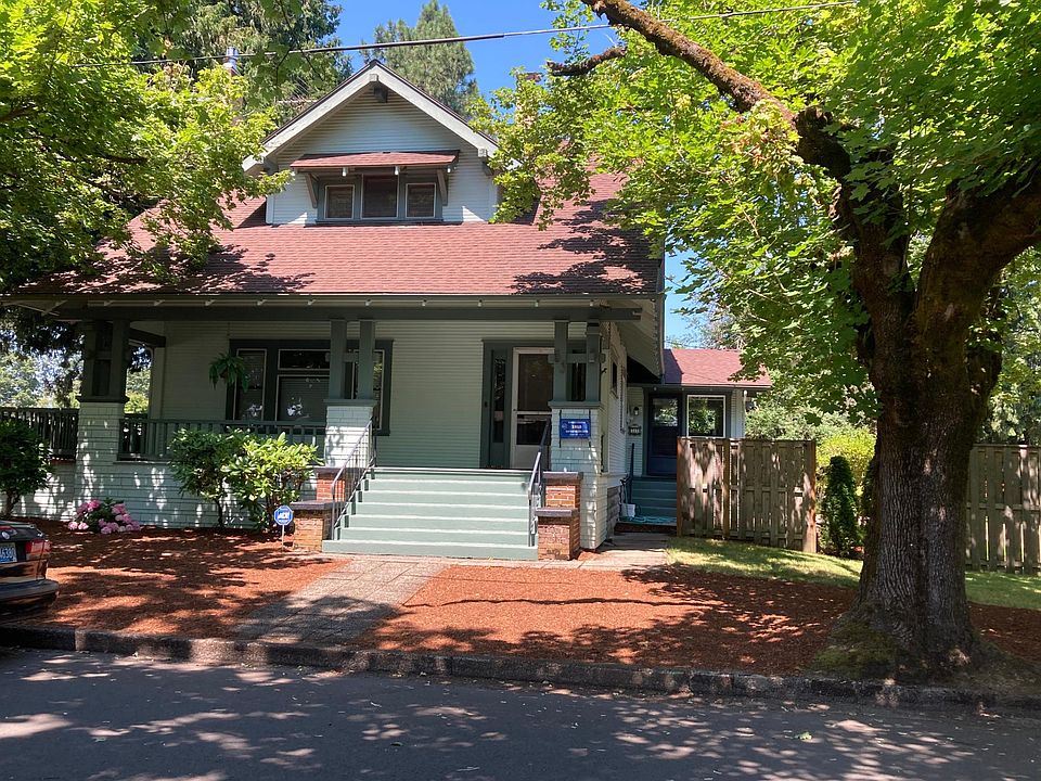Eastman/Walker historical home