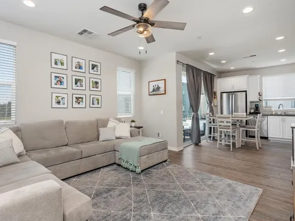 2601 Cranston Dr Unit 712, Escondido, CA 92025