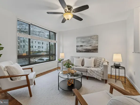 3825 Davis Pl NW APT 102, Washington, DC 20007