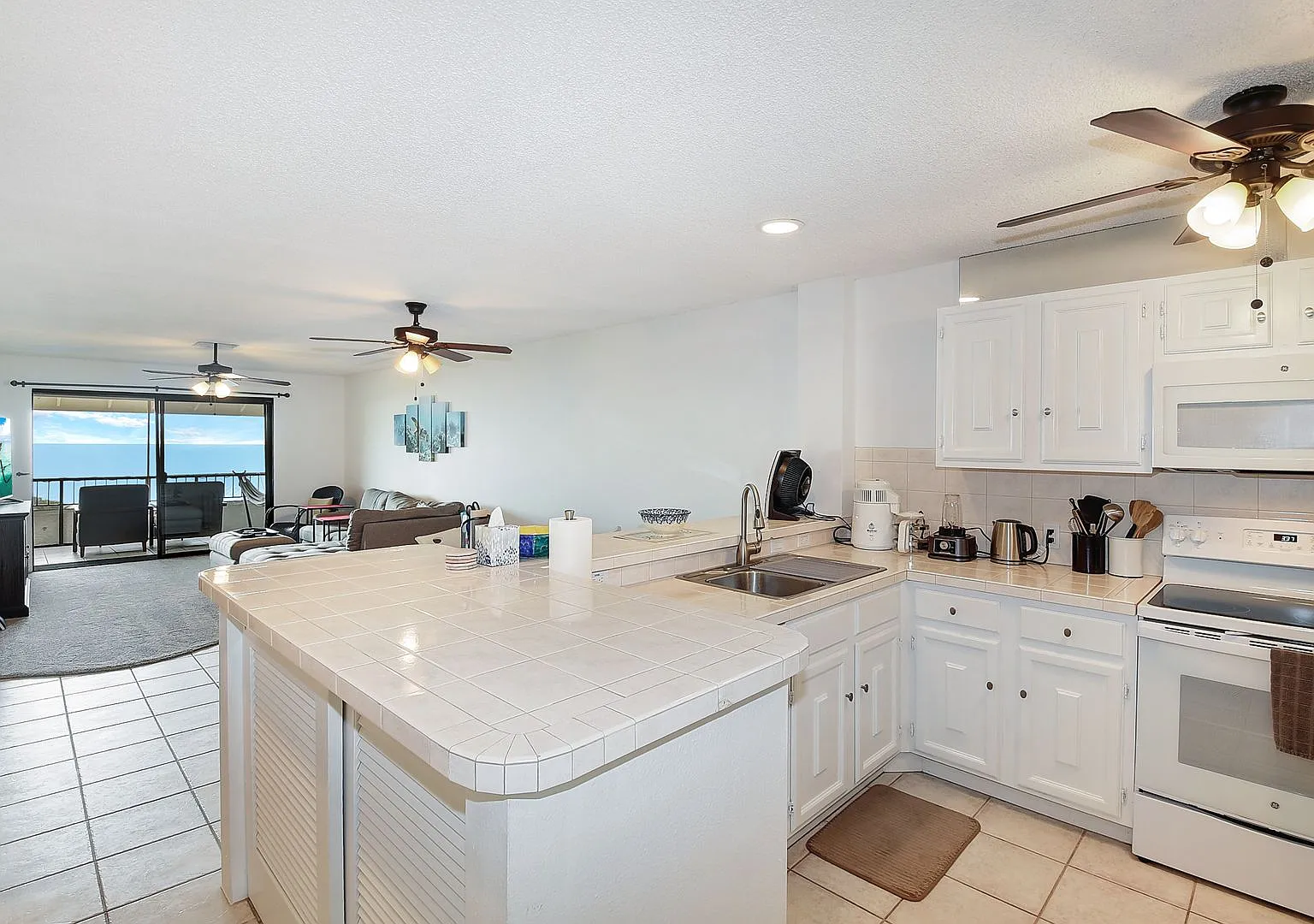 Introducing Your Ideal Getaway in Kailua Kona! — Photo 2