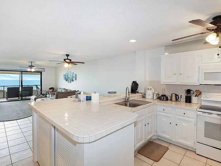 77-6585 Sea View Cir #306 — Photo 2