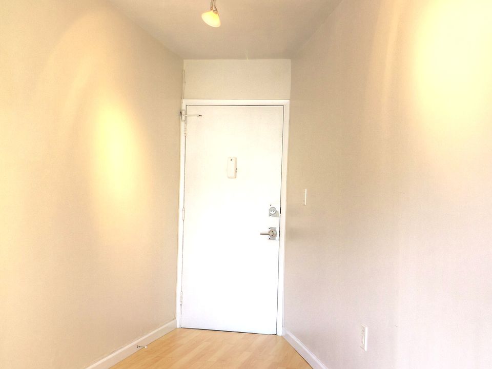 1st image of 1881 Washington Ave APT 4C