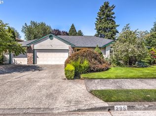 295 NE 61st Pl, Hillsboro, OR 97124