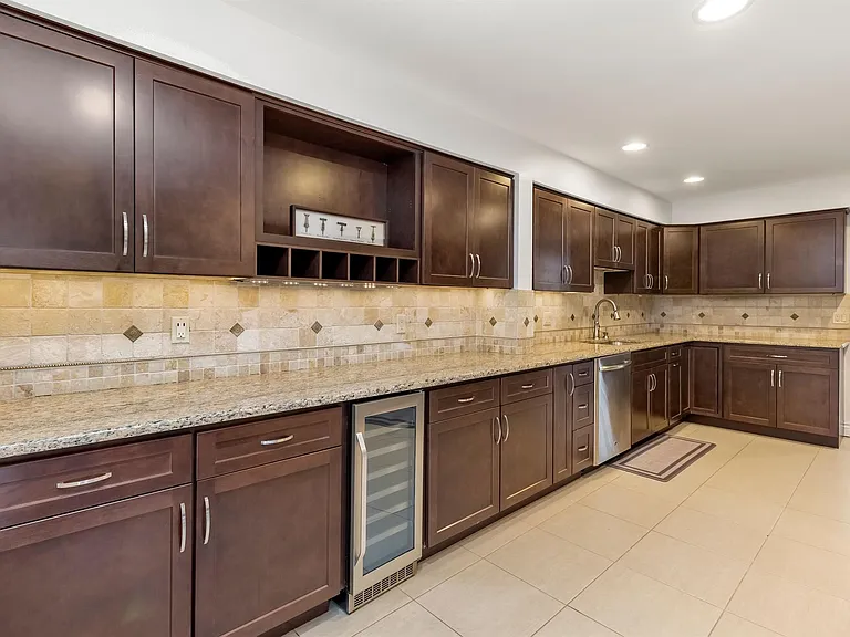 6322 Aspen Ridge Blvd — Photo 8
