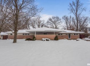 3309 33rd Avenue Ct, Rock Island, IL 61201