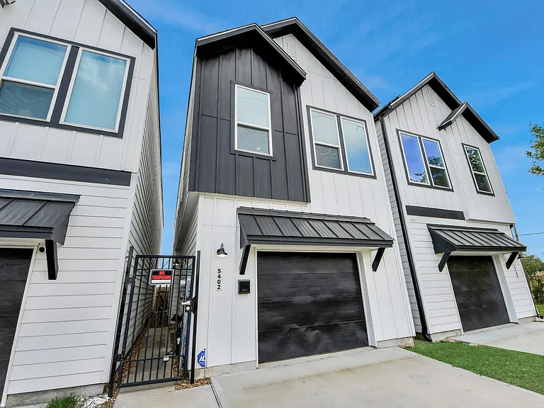 5402 Margarita St — Photo 36