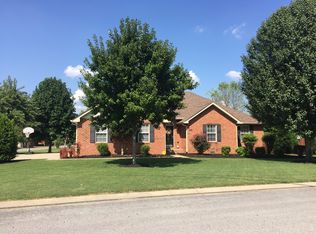 925 Hawksridge Dr, Murfreesboro, TN 37130