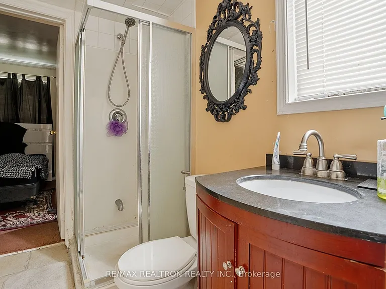 2 Eli Shackleton Ct — Photo 22