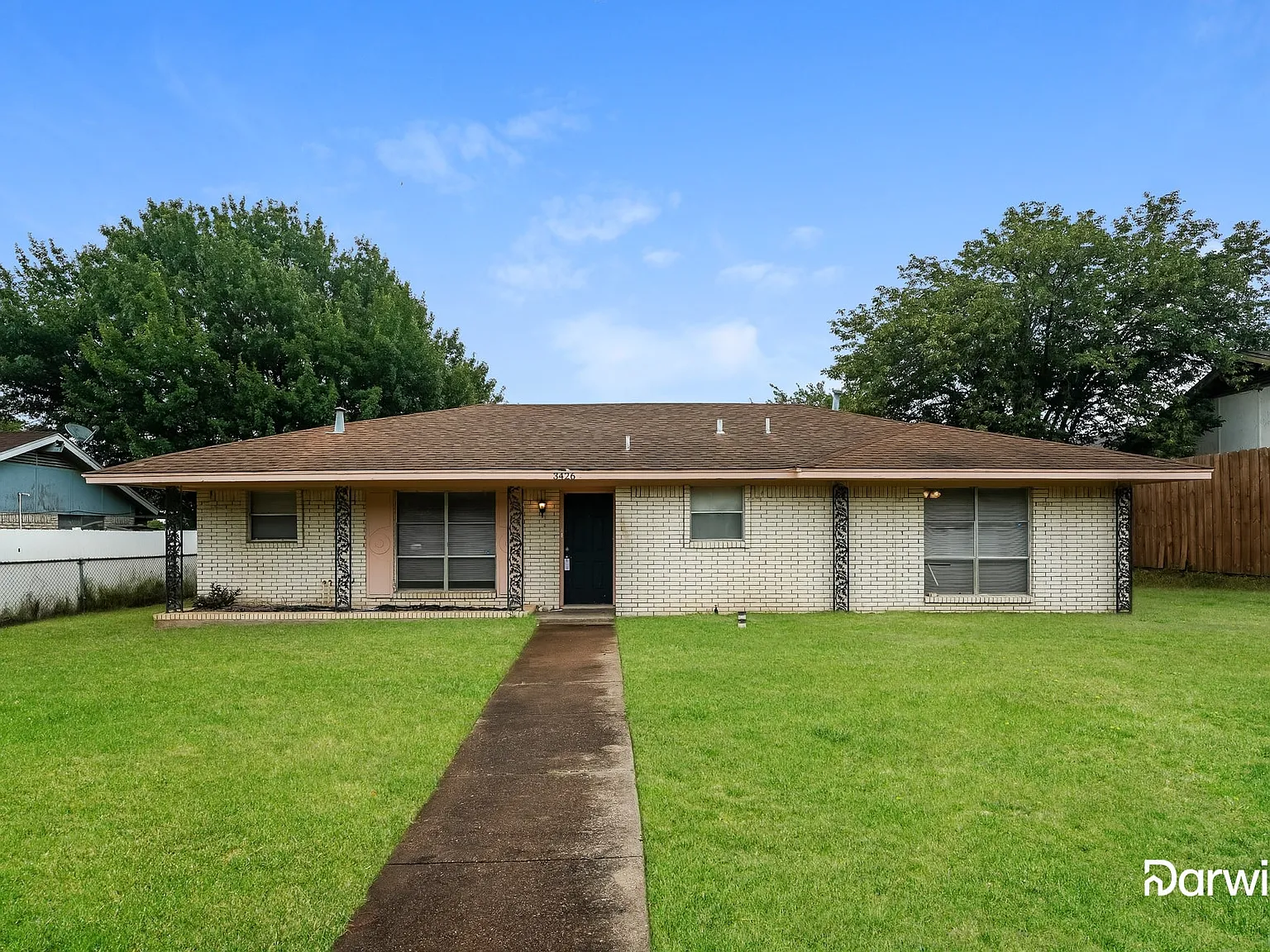 3 bed, 2.0 bath, 1360 sqft, $1,940 — Photo 3