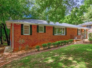 884 Gaylemont Cir, Decatur, GA 30033