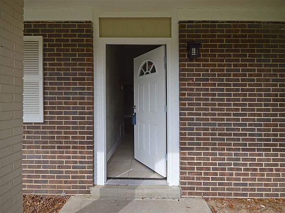 5th image of 6528 Julia Dr