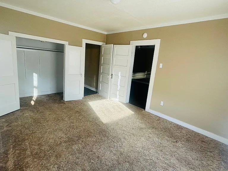 216 S Avenue I #1 — Photo 11