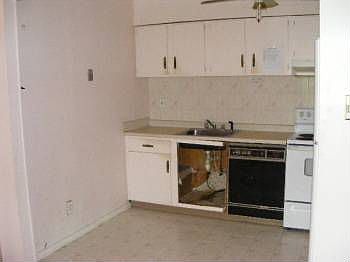 2nd image of 275 Green St APT 5E7