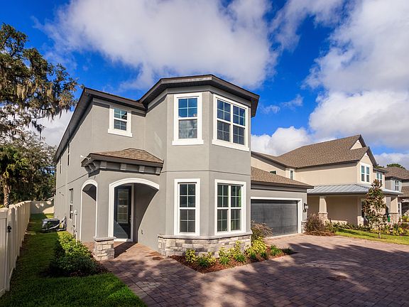 2nd image of 214 Oakmont Reserve Cir