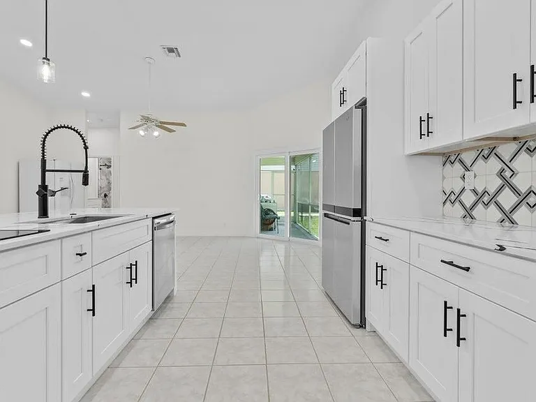 48 Bentwater Cir — Photo 2