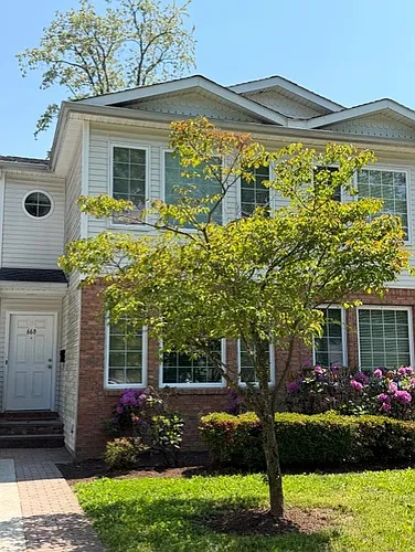 66 Sagamore Hill Dr Photo 1