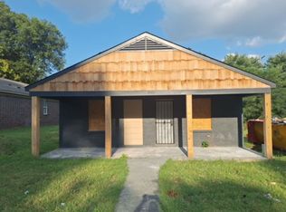 1660 Barton St, Memphis, TN 38106