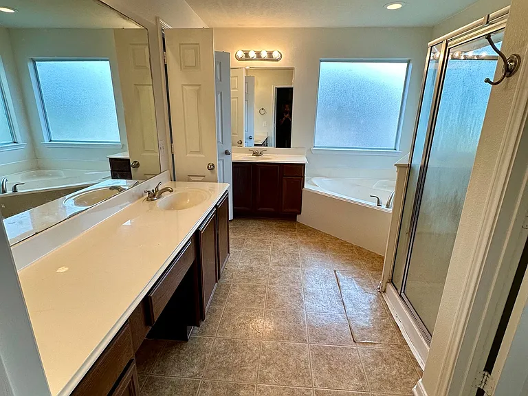 1914 Natalie Rose Dr — Photo 9